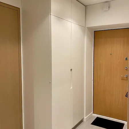 Modern To Relax And Work 아파트